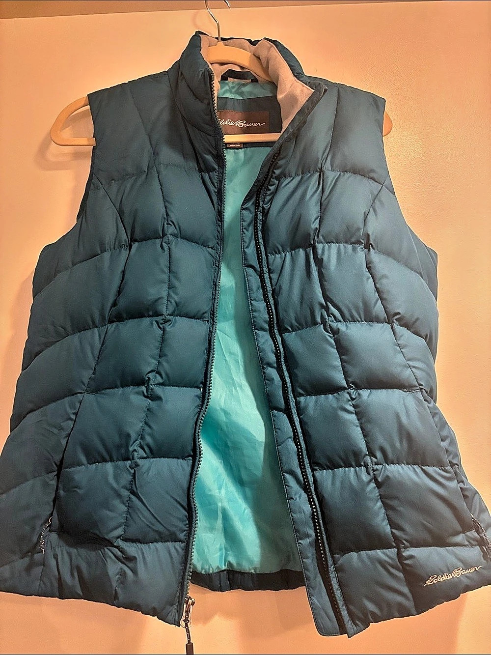 NWOT Eddie Bauer 650 Fill Down Puffer Vest
